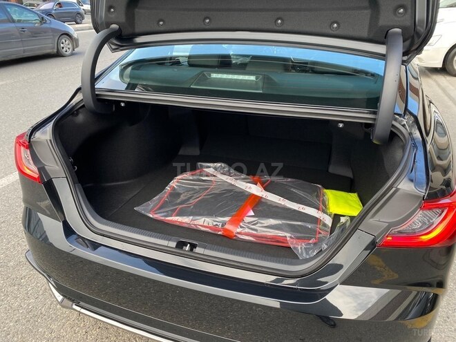 Toyota Camry-14
