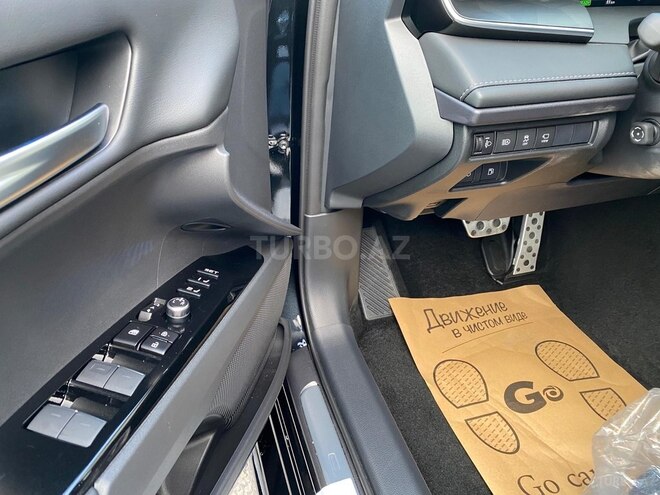 Toyota Camry-16