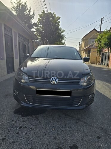 Volkswagen Polo 2013, 210,000 km - 1.6 l - Bakı