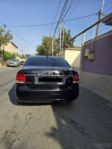 Volkswagen Polo 2013, 210,000 km - 1.6 l - Bakı