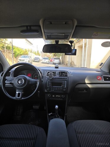 Volkswagen Polo 2013, 210,000 km - 1.6 l - Bakı