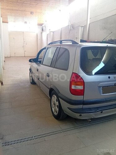 Opel Zafira-3