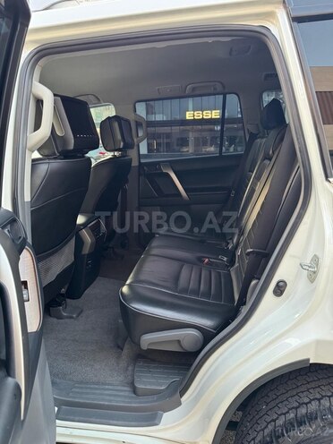 Toyota Land Cruiser Prado-20