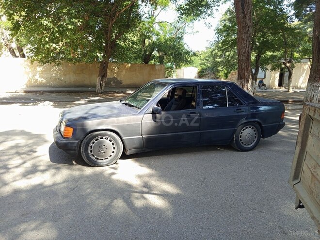 Mercedes 190 1991, 216,000 km - 2.0 л - Sumqayıt