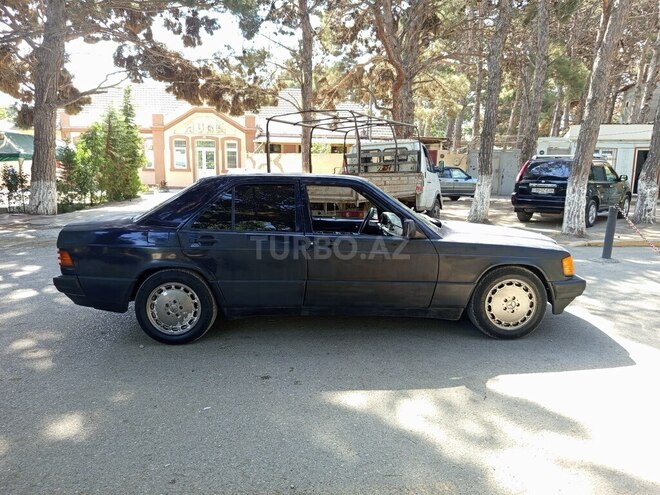 Mercedes 190 1991, 216,000 km - 2.0 л - Sumqayıt