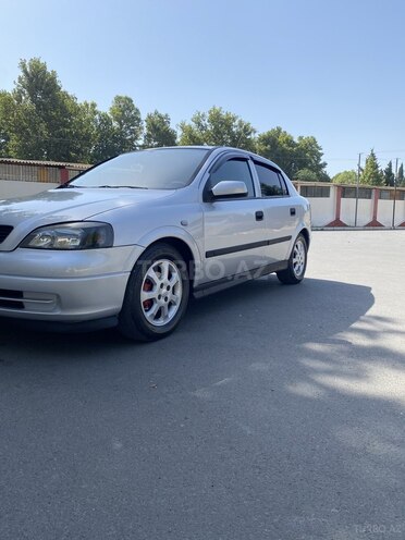Opel Astra 2002, 250,000 km - 1.6 l - Mingəçevir