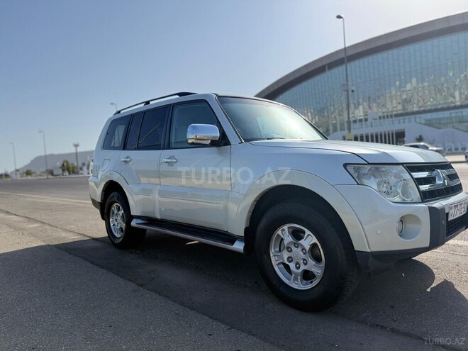 Mitsubishi Pajero 2008, 289,580 km - 3.0 l - Bakı