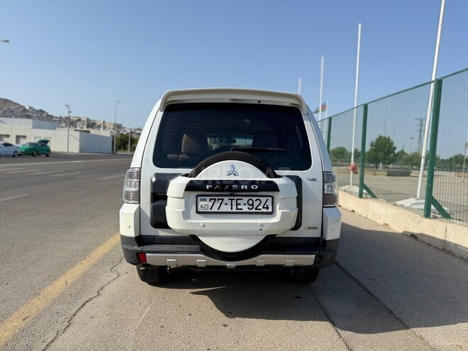 Mitsubishi Pajero 2008, 289,580 km - 3.0 l - Bakı