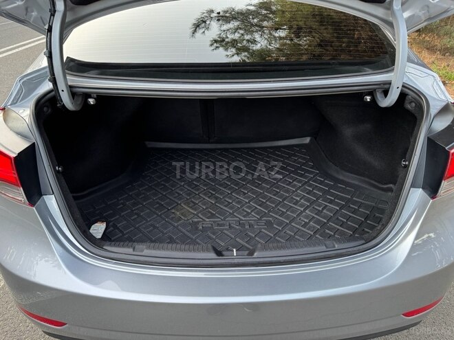 Hyundai Elantra 2015, 170,590 km - 1.8 л - Gəncə