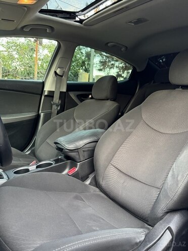 Hyundai Elantra 2015, 170,590 km - 1.8 л - Gəncə