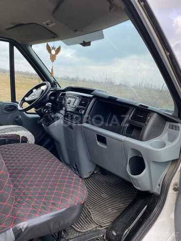 Ford Transit 2010, 360,000 km - 3.2 л - Quba