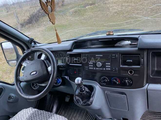 Ford Transit 2010, 360,000 km - 3.2 л - Quba