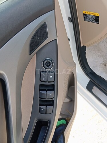Hyundai Elantra 2015, 124,000 km - 1.8 л - Bakı