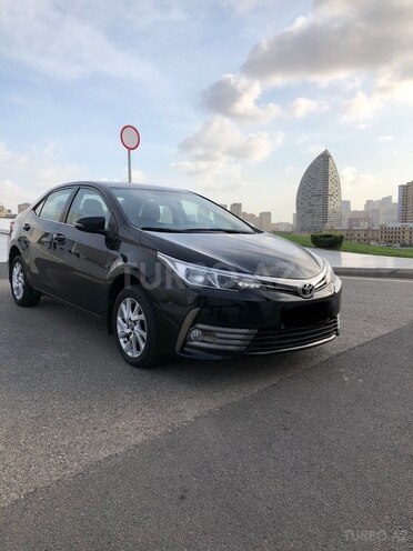 Toyota Corolla 2017, 122,000 km - 1.6 l - Bakı