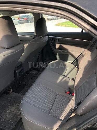 Toyota Corolla 2017, 122,000 km - 1.6 l - Bakı
