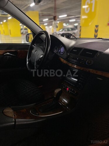 Mercedes E 220 d 2005, 300,000 km - 2.2 л - Gəncə