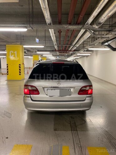Mercedes E 220 d 2005, 300,000 km - 2.2 л - Gəncə