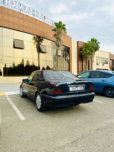 Mercedes C 220 d 1999, 175,300 km - 2.2 л - İmişli
