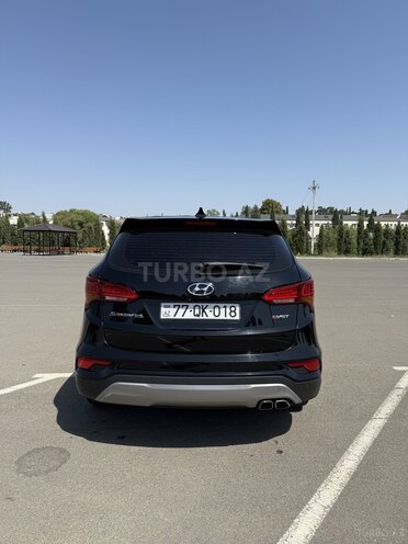 Hyundai Santa Fe-5