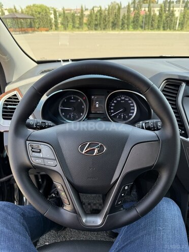 Hyundai Santa Fe-14
