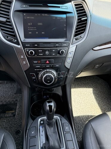 Hyundai Santa Fe-16