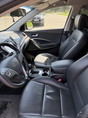 Hyundai Santa Fe-18