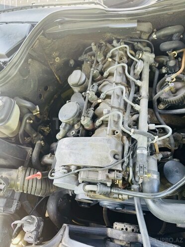 Mercedes C 220 d 1999, 175,300 km - 2.2 л - İmişli