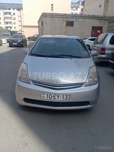 Toyota Prius-1