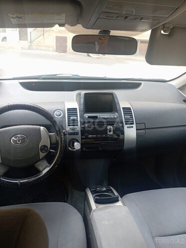 Toyota Prius-9