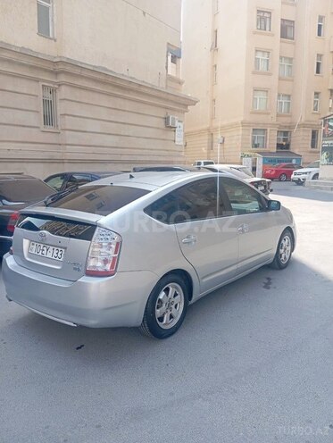 Toyota Prius-6