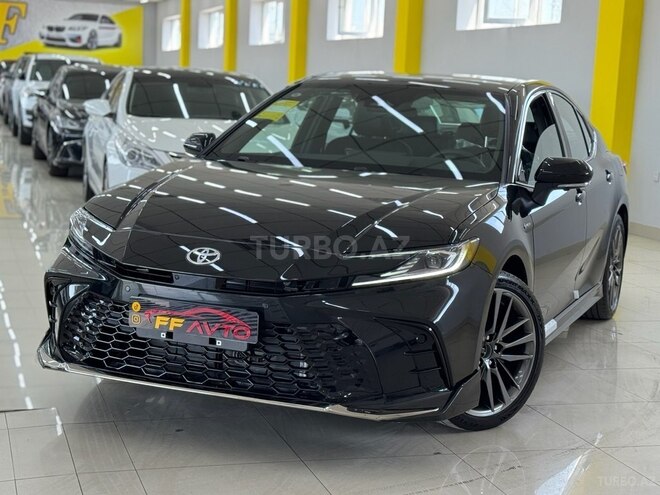 Toyota Camry-5
