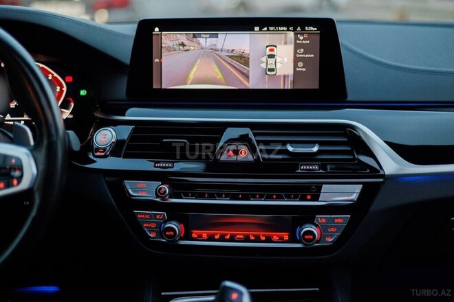 BMW 520 2019, 105,000 km - 2.0 l - Bakı
