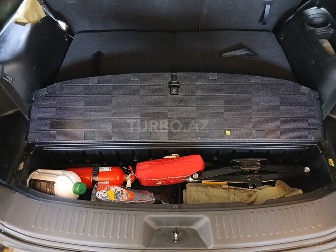Kia Sorento-12