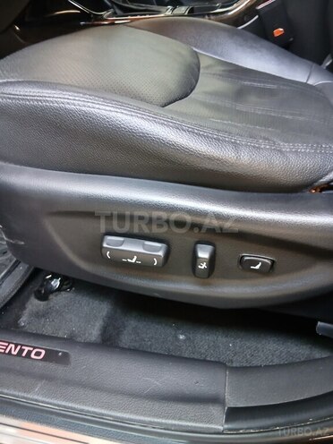 Kia Sorento-15