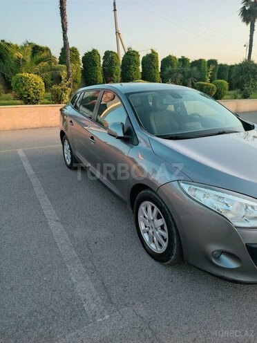 Renault Megane-5