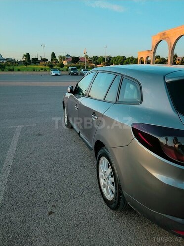 Renault Megane-9
