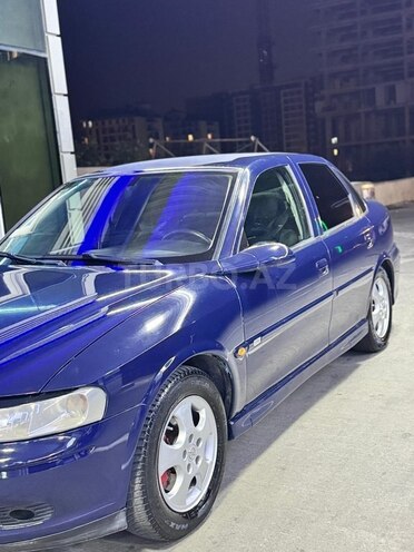 Opel Vectra 2001, 230,000 km - 1.6 l - Bakı