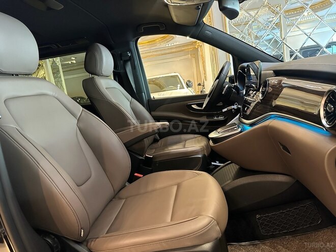 Mercedes V 250-12
