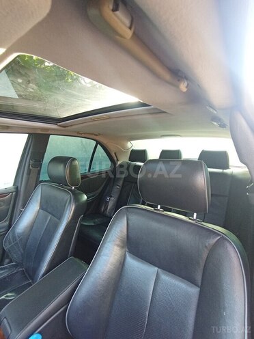 Mercedes E 240 2000, 563,270 km - 2.6 l - Zaqatala