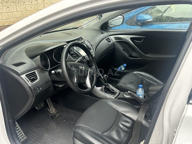 Hyundai Elantra 2015, 181,630 km - 1.8 l - Bakı