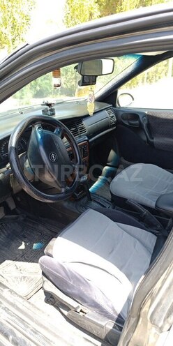Opel Vectra 1996, 300,000 km - 1.8 l - Bakı
