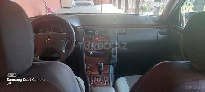 Mercedes E 240 2000, 222,187 km - 2.6 l - Şəki