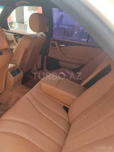 Mercedes E 220 d 2001, 200,000 km - 2.0 л - Bakı