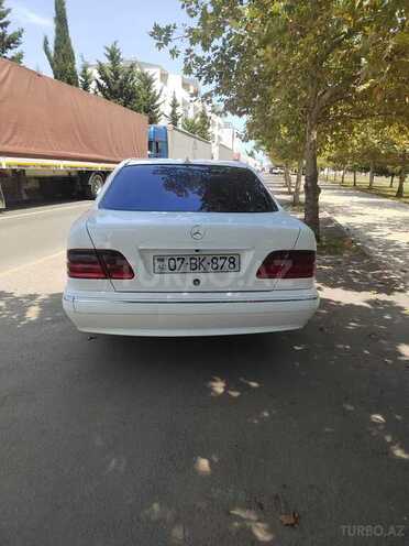 Mercedes E 220 d 2001, 200,000 km - 2.0 л - Bakı