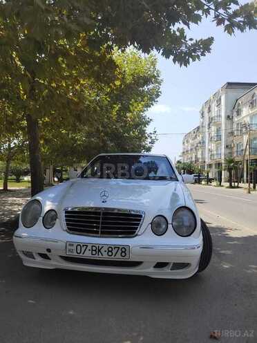 Mercedes E 220 d 2001, 200,000 km - 2.0 л - Bakı