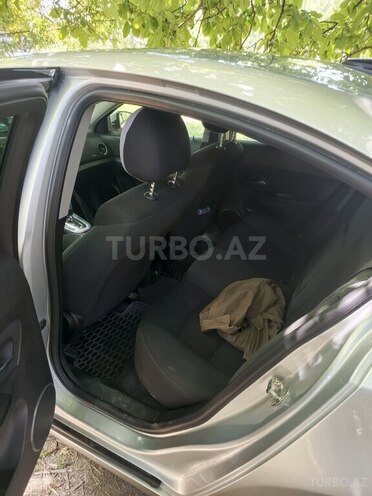Chevrolet Cruze 2011, 225,000 km - 1.4 l - Şəki