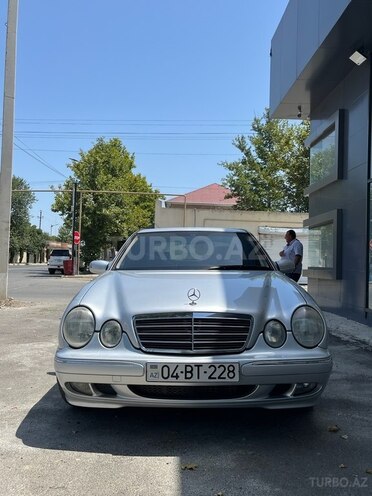 Mercedes E 220 d 2001, 450,000 km - 2.2 л - Ağcabədi