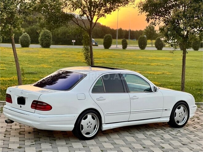 Mercedes E 320 2001, 320,100 km - 3.2 l - Bakı