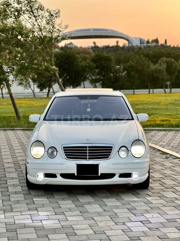 Mercedes E 320 2001, 320,100 km - 3.2 l - Bakı