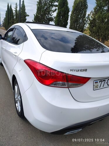 Hyundai Elantra 2011, 220,000 km - 1.8 л - Şirvan
